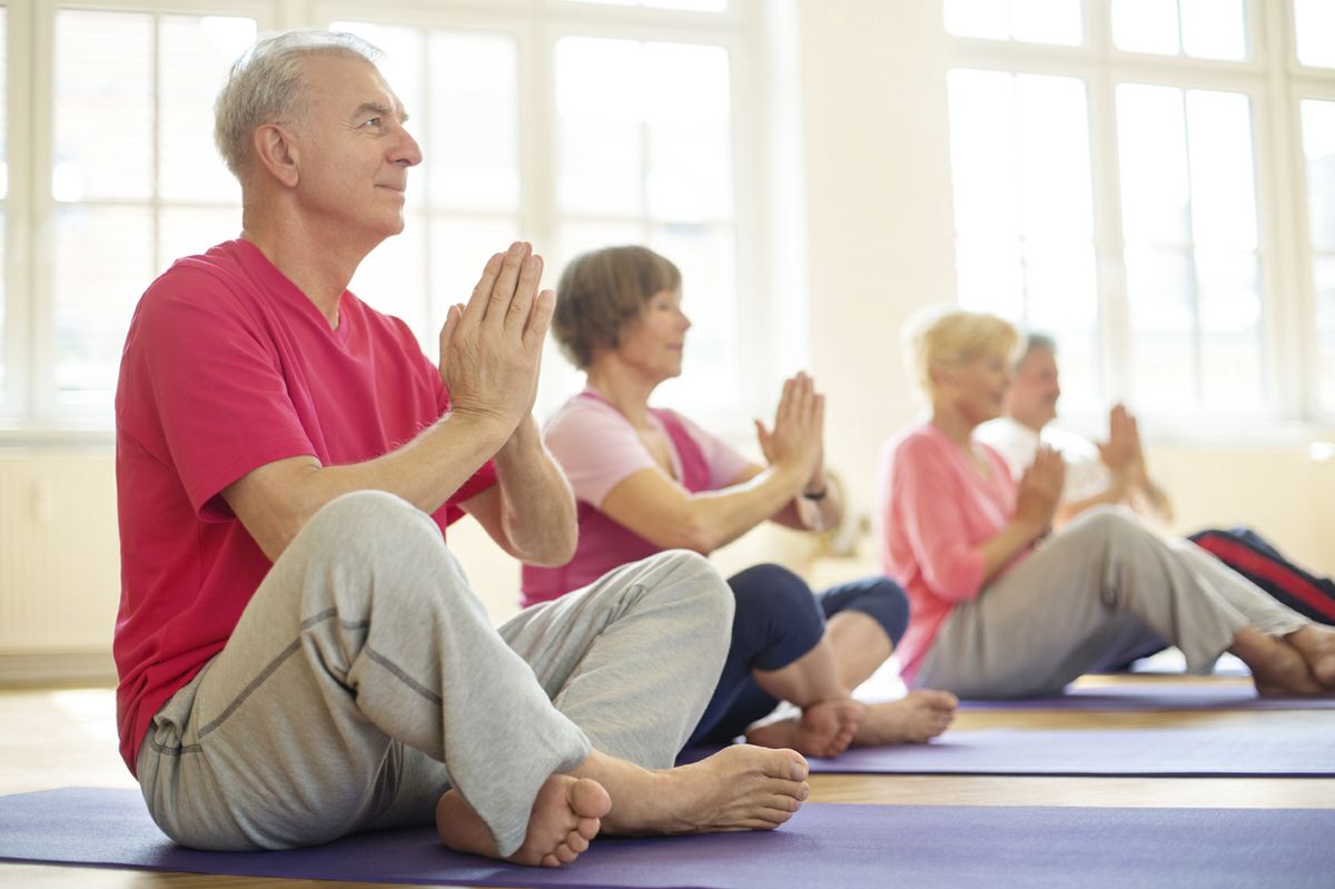 Vantagens Da Yoga Para Os Idosos Carpe Diem Academia