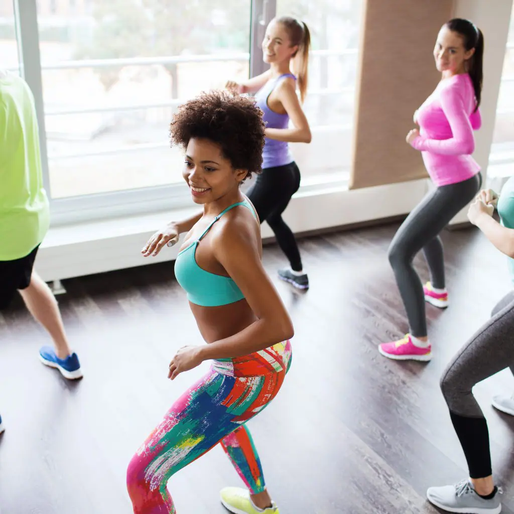 Benefícios da yoga para o corpo feminino - Carpe Diem Academia